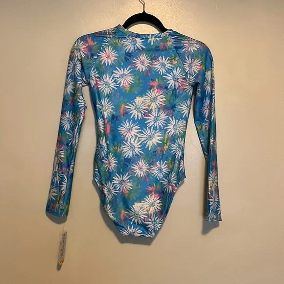 Cat & Jack NWT Girls 14/16 Rash Guard Swim - Picture 2 of 7